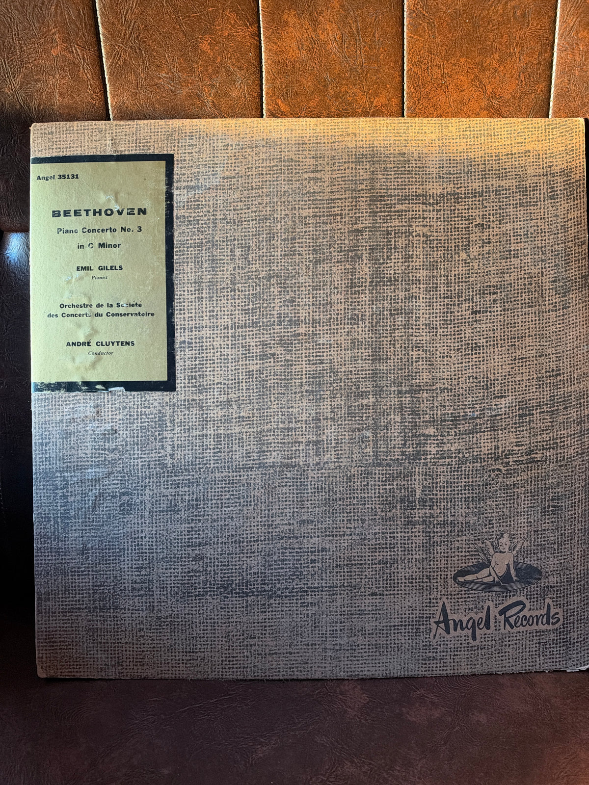 Beethoven Piano Concerto No. 3 in C Minor – Emil Gilels with André Cluytens, Orchestre du Conservatoire, Angel Records vinyl LP 35131, textured grey sleeve